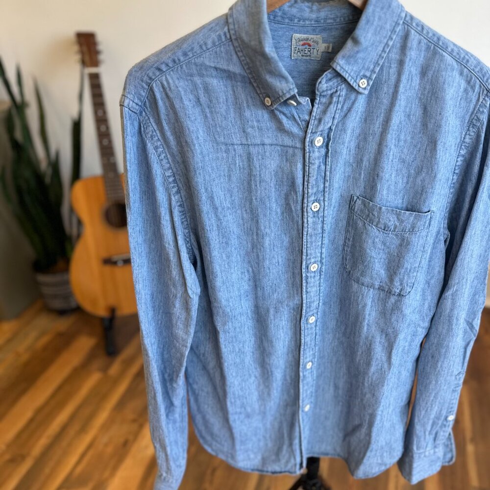 Faherty Chambray Shirt - Small